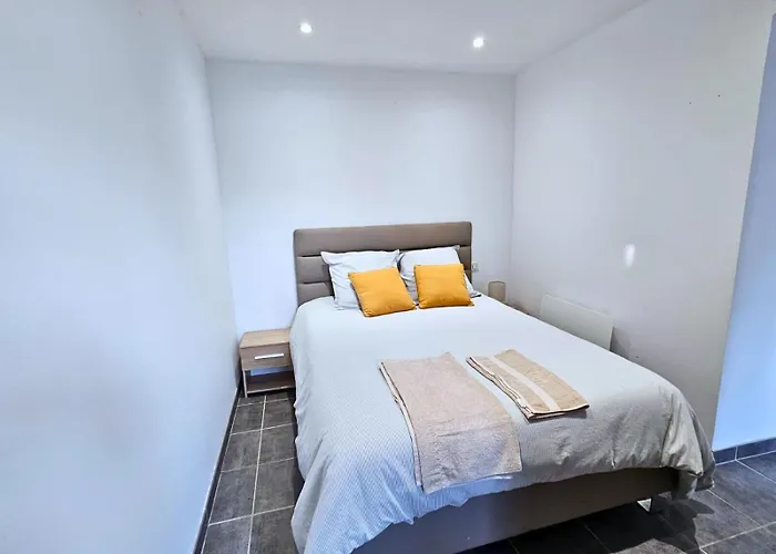 Maison D'exception Sur La Ligne Droite Des Hunaudières *